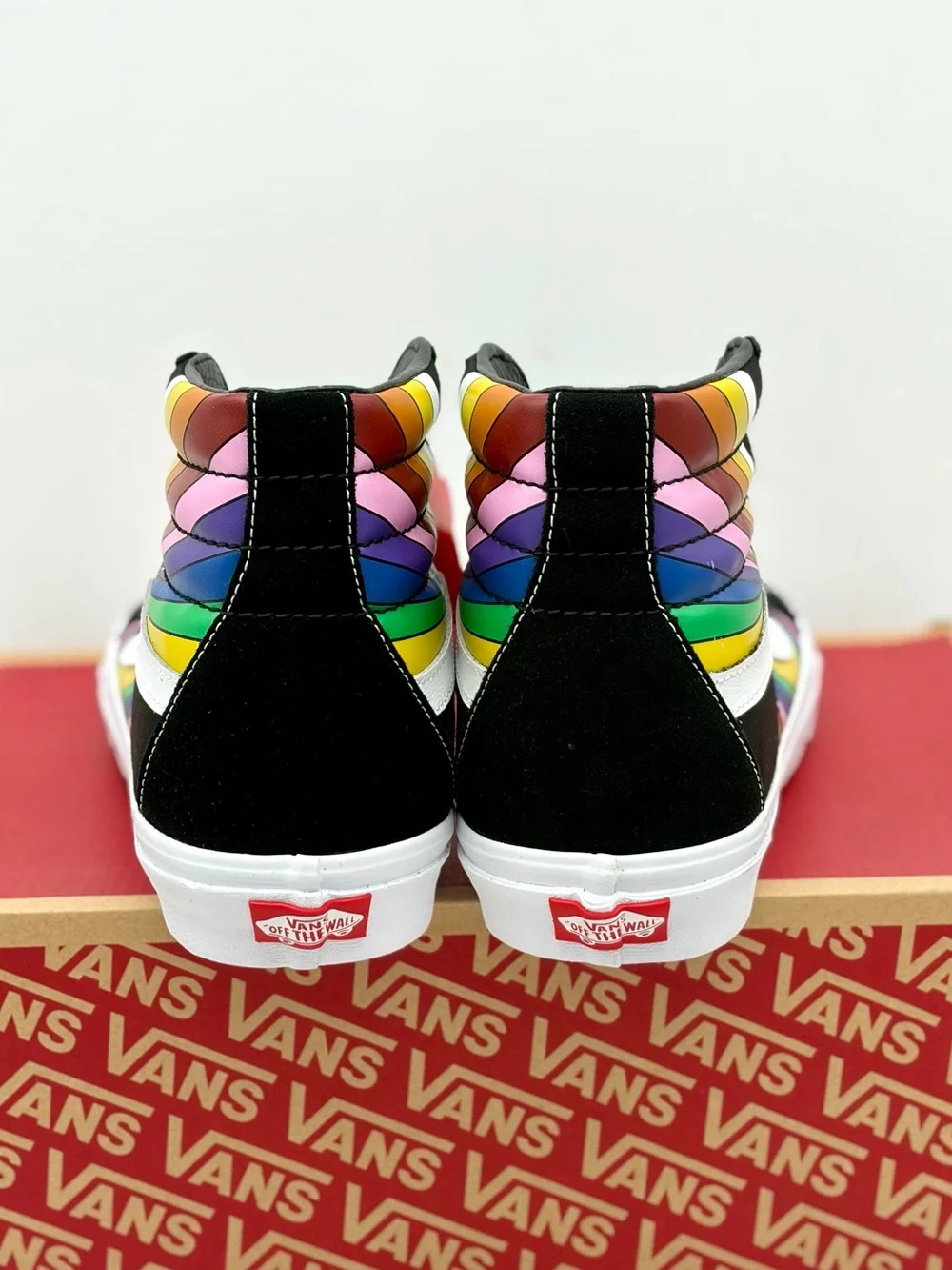 Vans High-Top Sk8-Hi Reissue Sneakers Black with Rainbow Stripes